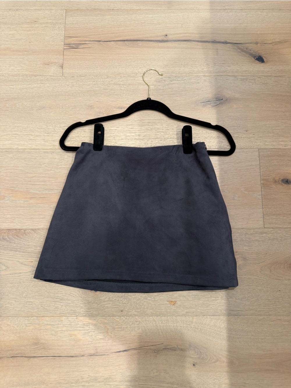 Women’s suede like grey skorts size small side zipper built in shorts
